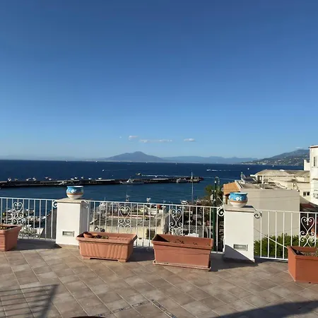 게스트하우스 Casa Pamela 4*